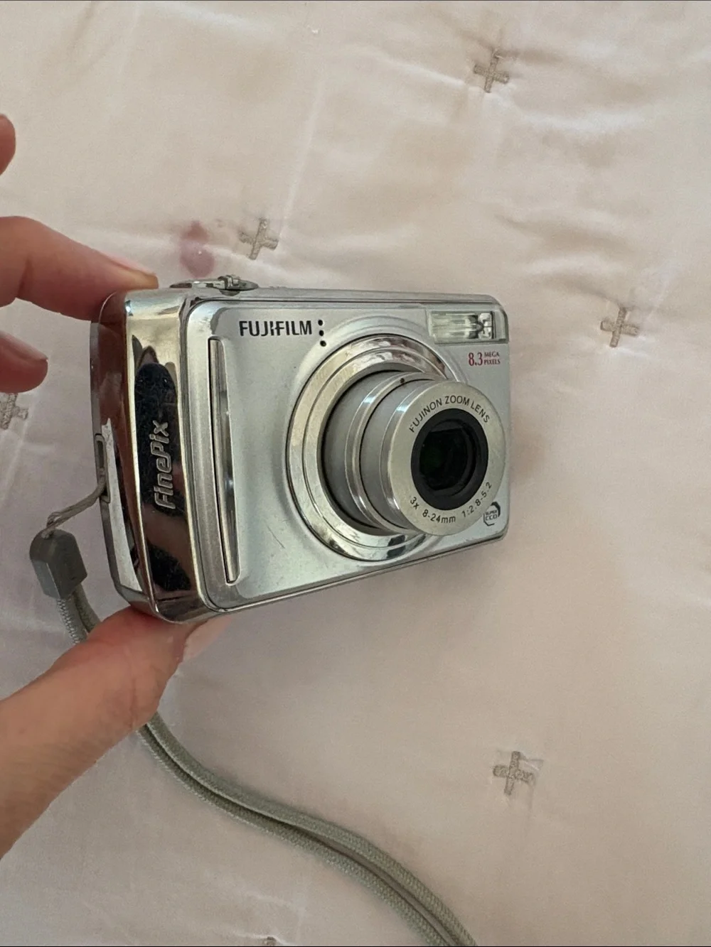 Works! New battery. Fujifilm finepix a800 y2k  Compact Digital Camera in Silver